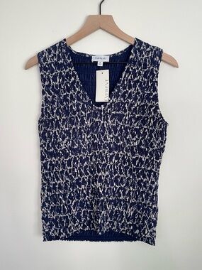 Evereve Navy & White Smocked V-Neck Sleeveless Tank